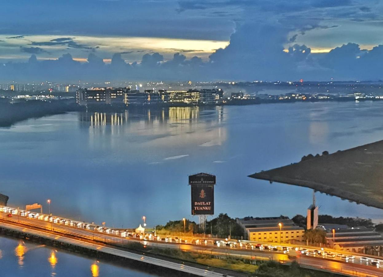 Yussy 2 Bedrooms Condo At R&F Princess Cove Джохор-Бару Экстерьер фото